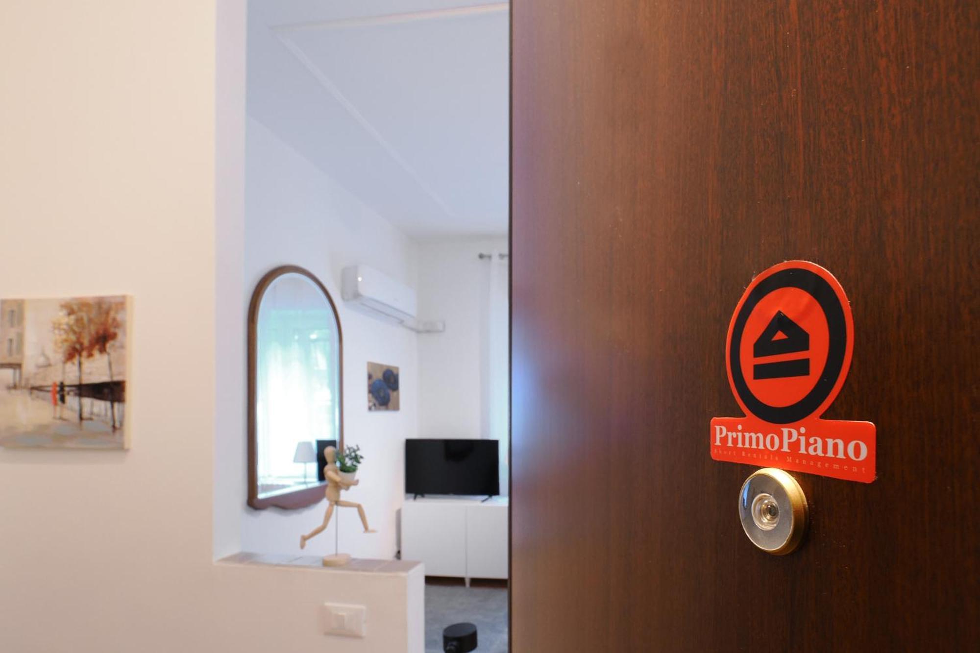 Primopiano - Promessi Sposi Apartment มิลาน ภายนอก รูปภาพ